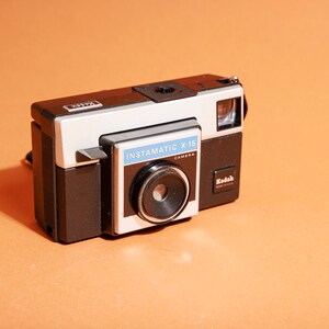 vintage 70s Kodak Black Grey Instamatic X-15 Decor Prop Film Camera image 2