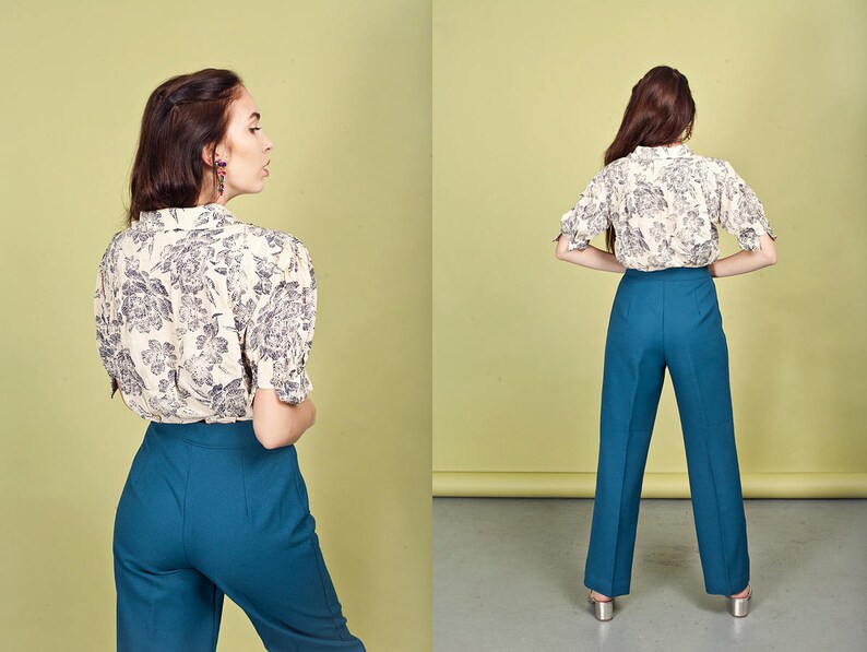 80s Beige Floral Romantic Blouse Vintage Crepe Edwardian Style Top