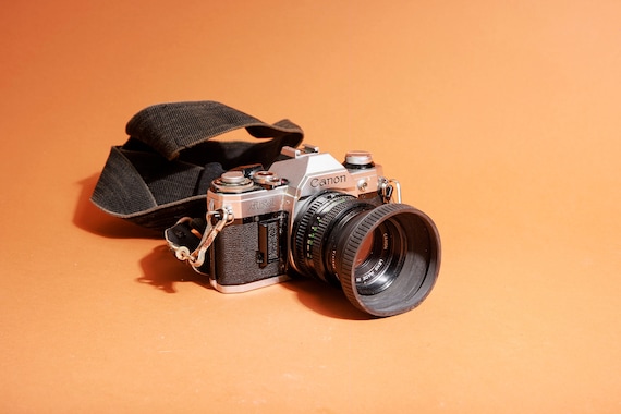 Canon AE-1 /FD 50mm 1:1.8 (良品） Amazon.com: Canon 50MM f1.8 FD Mount Lens for SLR Canon A-1