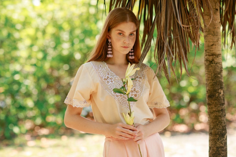 70s Cream White Embroidered Collar Top Vintage Short Sleeve Woven Prairie Blouse image 3