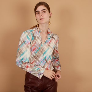 70s Beige Brushstroke Novelty Print Blouse Vintage Long Sleeve Knit Top
