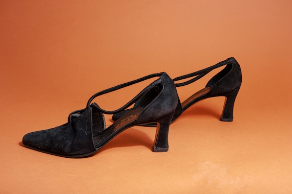 90s Black Velvet Criss Cross Pointed Heels Vintag… - image 3