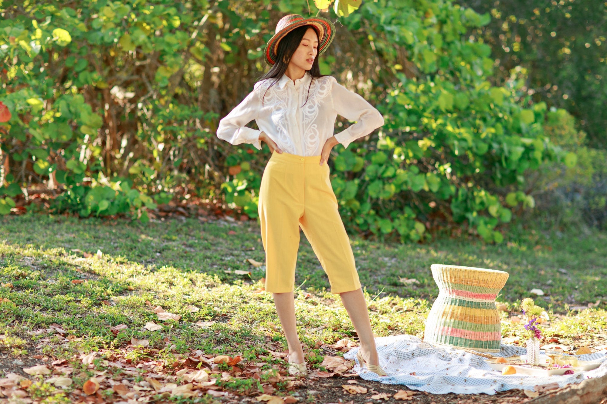 80s Yellow Capri High Waisted Pants Vintage Cropped Petite Trousers 