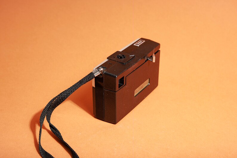 vintage 70s Kodak Black Grey Instamatic X-15 Decor Prop Film Camera image 3