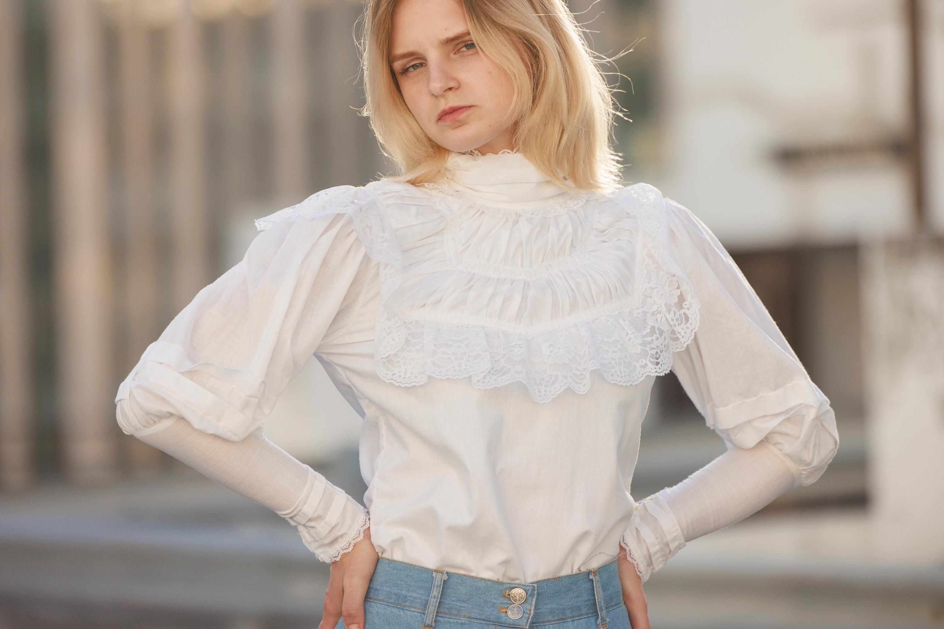 70s White Lace High Collar Cotton Gunne Sax Blouse Vintage Mutton