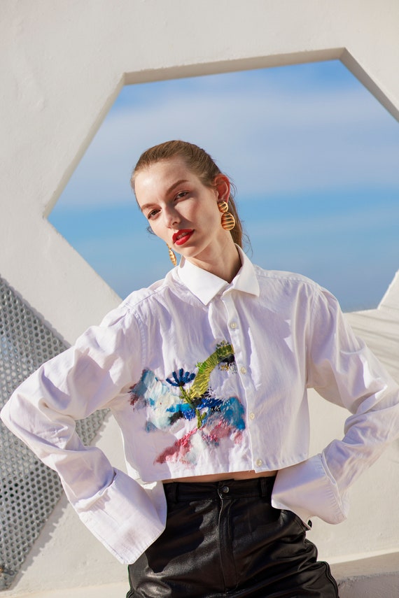 White Blue Cotton Hand Painted Cropped Embroidered Blouse Vintage