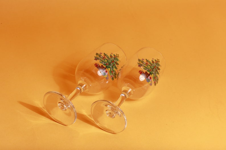 Set of 2 Vintage 80s Clear Glass Christmas Tree Festive Holiday Small Wine Glasses image 2
