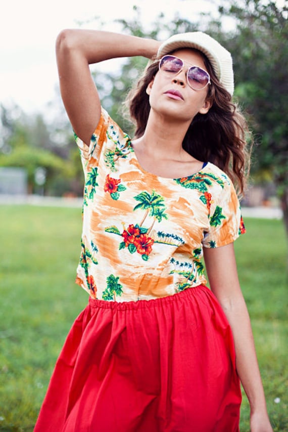 80s Yellow Tropical Crop Top Vintage Palm Tree Be… - image 1