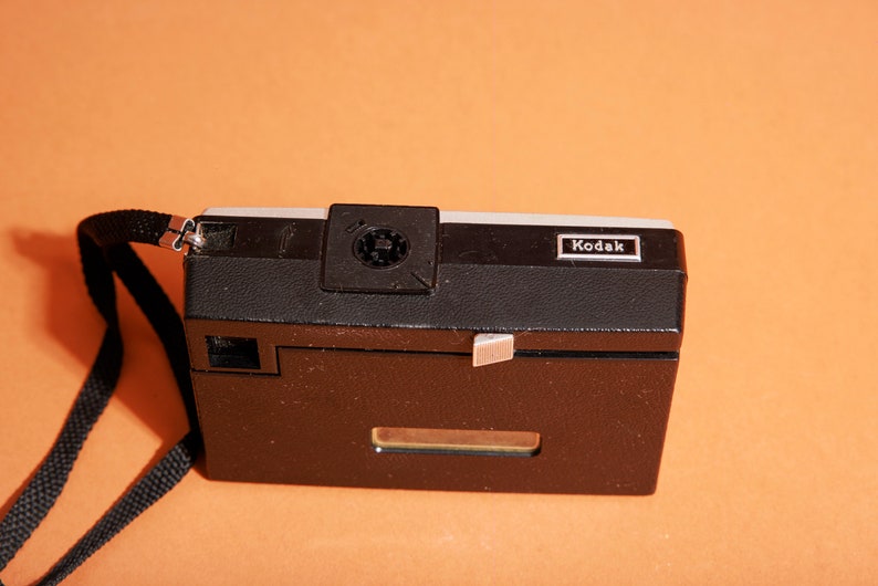 vintage 70s Kodak Black Grey Instamatic X-15 Decor Prop Film Camera image 8