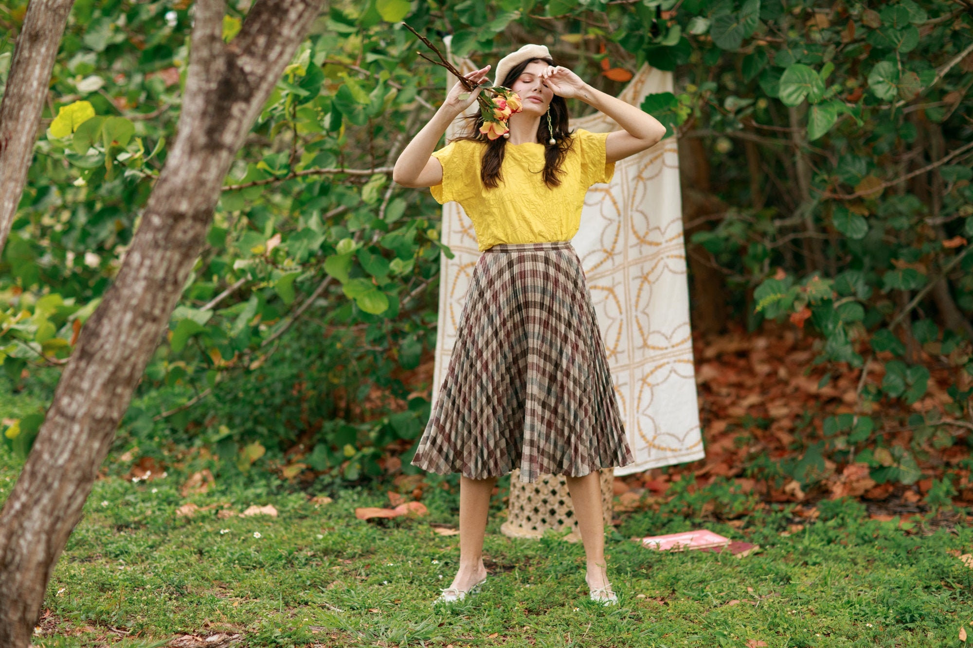 80s Brown Plaid Wool Pleated Skirt Vintage Long Knit Circle 80s Brown Plaid Wool Pleated Skirt Vintage Long Knit Circle