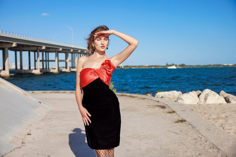80s Black Red Velvet Fitted Oscar De La Renta Dress Vintage Statement Cocktail Designer Dress image 1