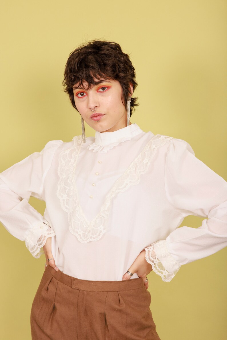 60s White Victorian Collar Lace Blouse Vintage Long Sleeve Romantic Puritan Top image 5