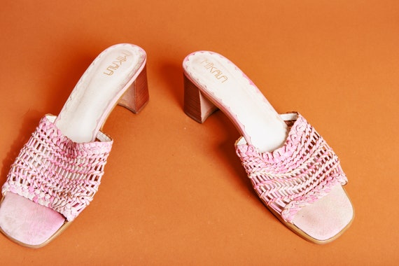 90s Light Pink Woven Leather Sandals Vintage Stra… - image 5