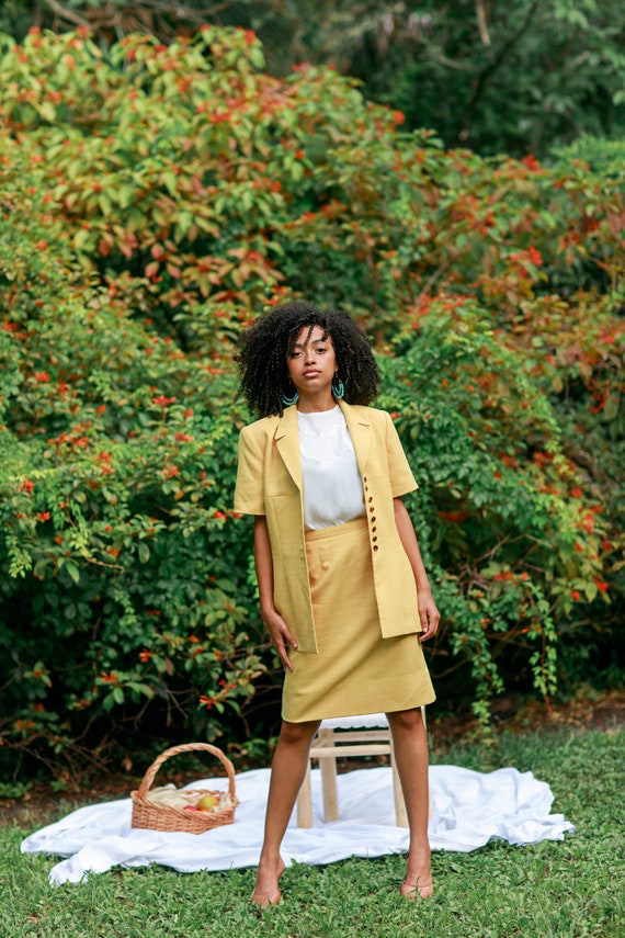 80s Sunshine Yellow Structured Skirt Suit Vintage… - image 4