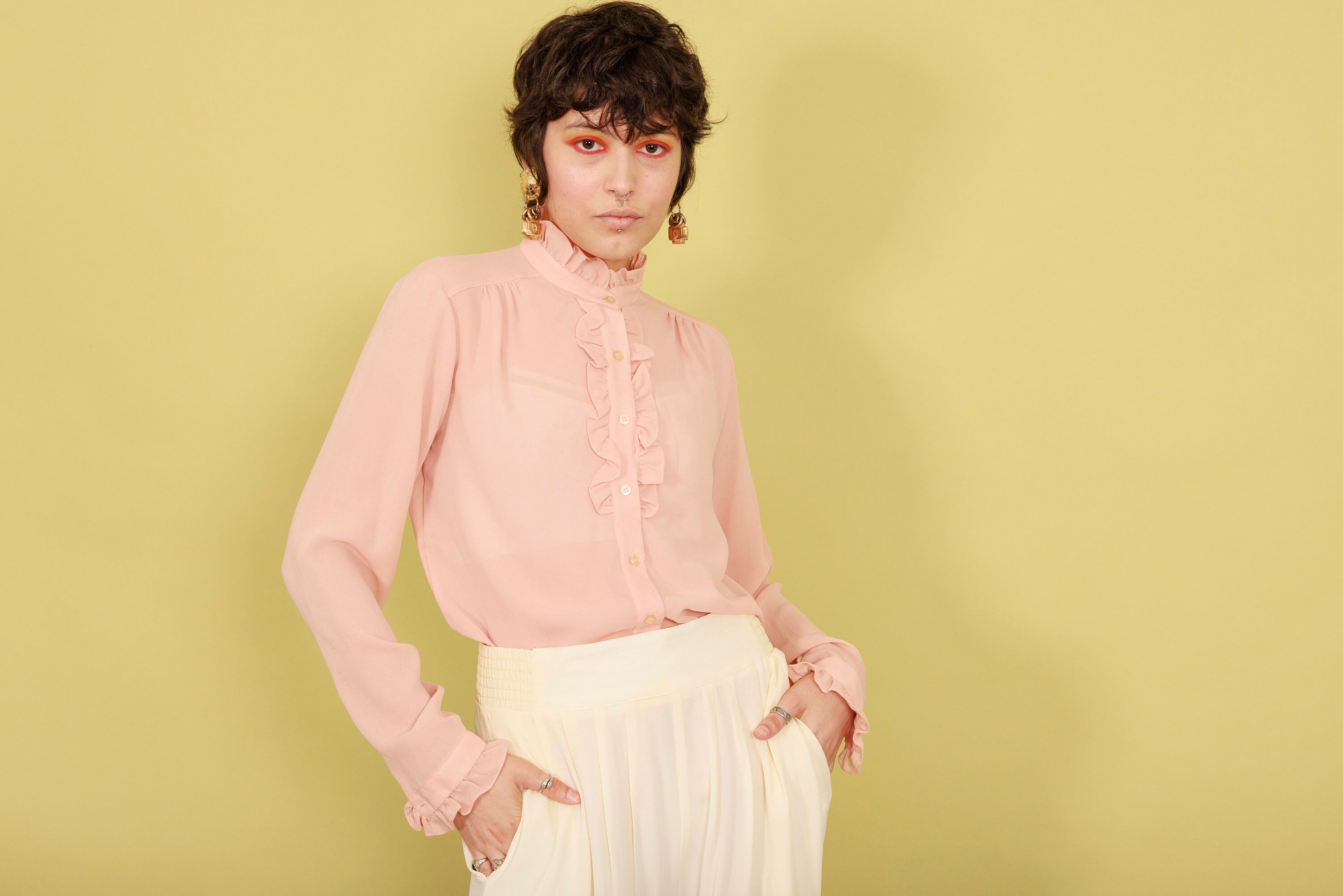 70s Peachy Pink Ruffle Collar Top Vintage Long Sleeve Button Down