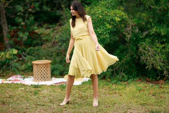 50s Pale Yellow Sleeveless Chiffon Dress Vintage … - image 7