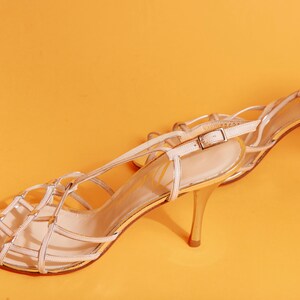 Talons à bretelles argentés métallisés des années 90 vintage Delman Formal Sandal Heels image 3