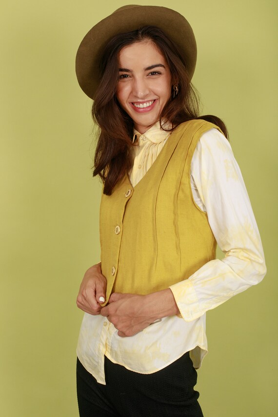 70s Mustard Yellow Linen Vest Vintage Cropped Sle… - image 4