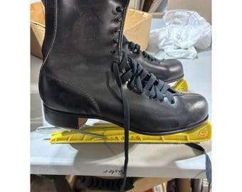 Vintage WARDS HAWTHORNE 6212 figure skates w/ original box ~ Size 8