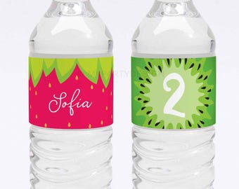 Etiquetas para botellas de cumpleaños Twotti Frutti, decoraciones para fiesta Tutti Frutti, fiesta tropical - DESCARGA INSTANTÁNEA - PDF imprimible con texto editable