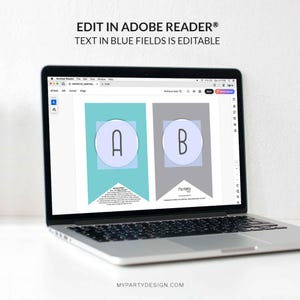 Puede incluir: Un port&aacute;til que muestra una plantilla de banner con las letras "A" y "B" dentro de c&iacute;rculos azul claro. La pancarta est&aacute; sobre un fondo turquesa y gris. El texto "EDIT IN ADOBE READER&reg; TEXT IN BLUE FIELDS IS EDITABLE" est&aacute; en la parte superior.
