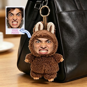 Llavero de peluche con cara personalizada, estilo Labubu, regalo fotográfico de broma personalizado, regalo Layeye extraño, recuerdo de retrato divertido, regalo de broma para él.