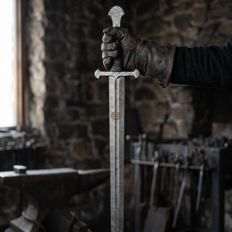 Handmade Damascus Display Sword, 36" Medieval Longsword, Leather Sheath image 5