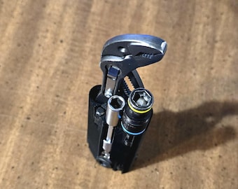 Pince 125 mm EDC Pocket Tool Holder avec outils
