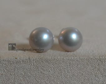 7.3mm Light Gray Real Freshwater Pearl Stud Earrings