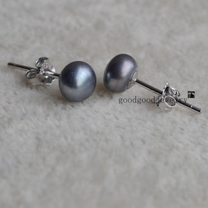 dark gray pearl earrings 5.5-6mm Freshwater Pearl stud Earrings , Pearl jewelry, wedding earrings, cheap pearl earrings image 1