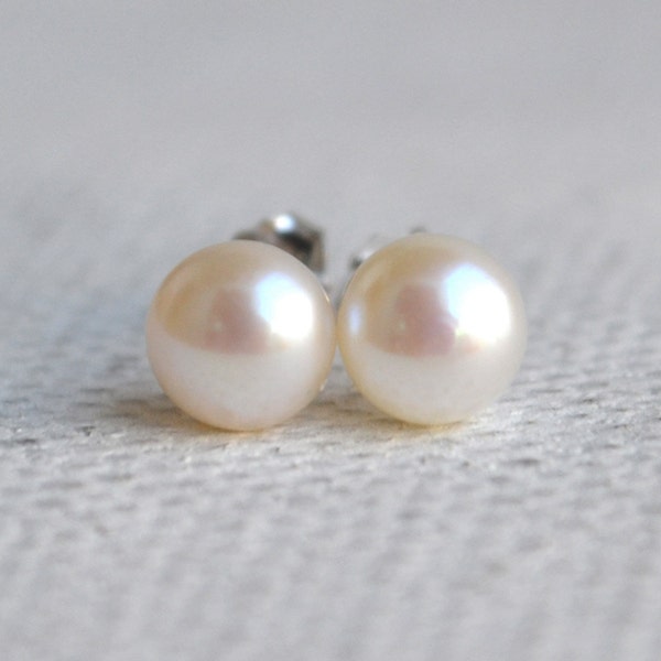 Ivory pearl earrings - 7-7.5mm Freshwater ivory Pearl Stud earrings 925 Siver,wedding earring,bridesmaid earrings, flower girl earrings