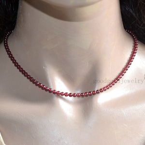 Collana di granato autentico, collana con pietra portafortuna di gennaio, collana di granato rosso, collana di granato delicato, collana delicata, collana girocollo di granato
