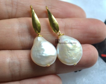 Ivory Drop Coin Pearl Earrings, 18K Gold Plated hook Real Freshwater Pearl Earrings, statement earrings,bridesmaid earring,Delicate earrings