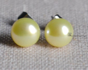 Yellow Pearl Earrings, 7.5-8 mm freshwater pearl stud earring, Wedding earrings, yellow beaded earrings stud, real pearl earrings