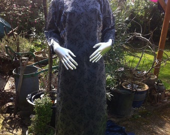 Genuine Vintage 60s Silver Lamé Cocktail Dress from Berbright