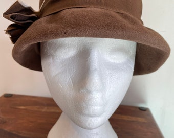 Genuine Vintage 1960s Brown Felt Bucket Hat by Velonap Creative Milinery