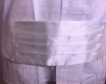 Genuine Vintage 70s Men's White Satin Cummerbund