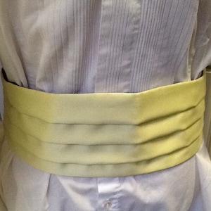 Genuine Vintage 70s Men's Pale Yellow Satin Cummerbund image 1