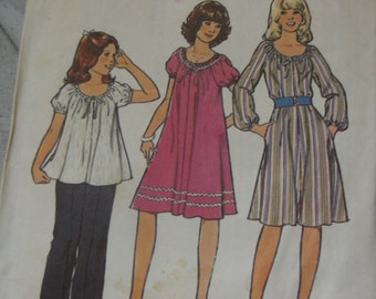 Original Vintage 70s Style Pattern no. 1898 for a Flared Dress - Age 10