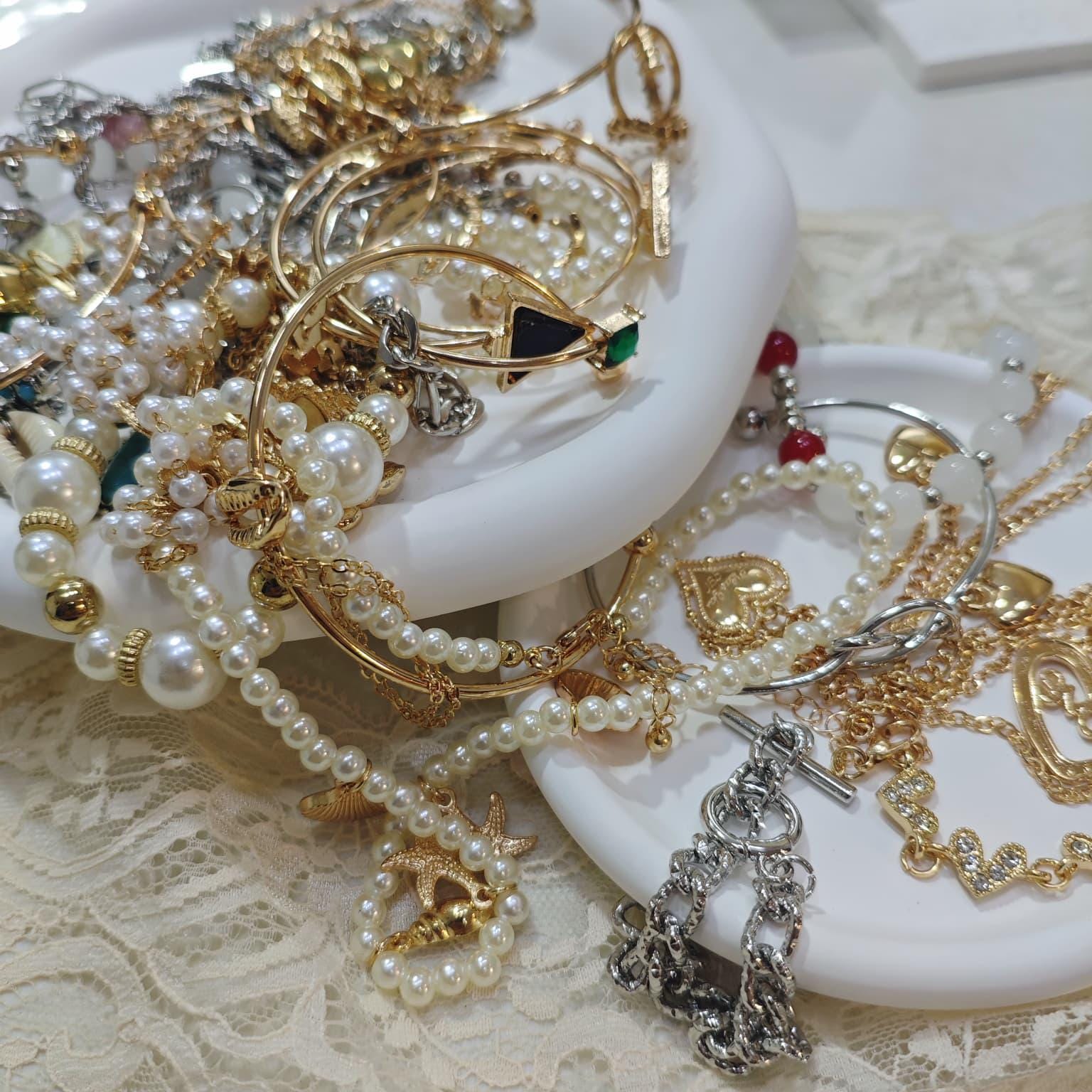 Mystery jewelry bag - Etsy 日本