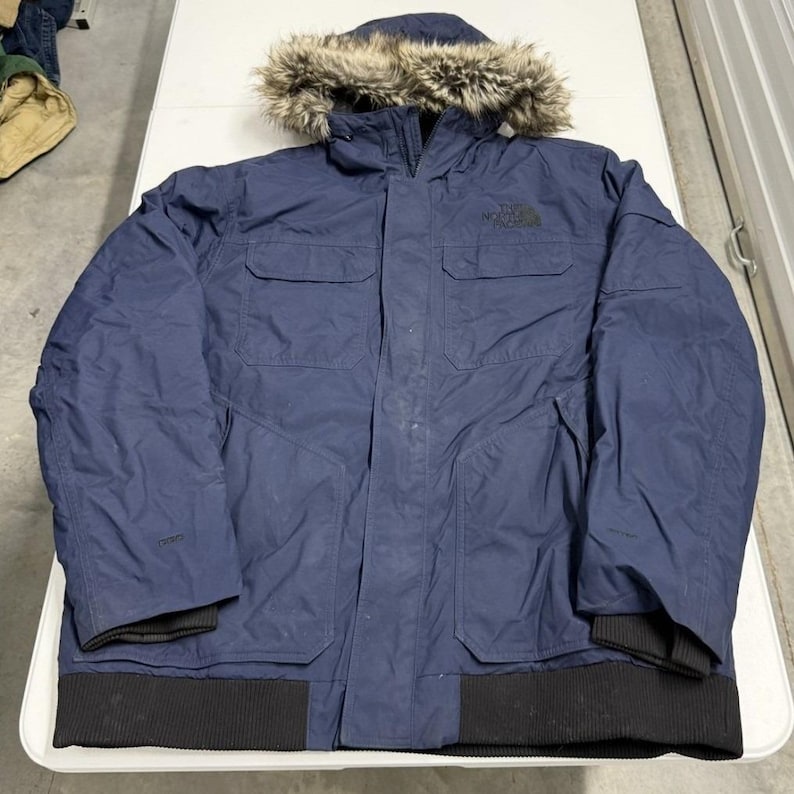 The North Face Gotham III Parka Mens XXL Blue Good Faux Fur Hood Down Jacket imagen 1