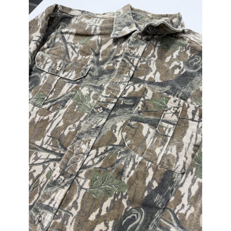 Mossy Oak Camo Flannel Shirt Long Sleeve Button Up Men's Size Large image 2