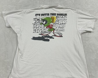 Six Flags T-Shirt Mens XL White 1997 Marvin the Martian Vintage Looney Tunes USA