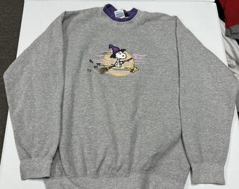 Peanuts Sweatshirt Unisex Medium Gray Good Snoopy Witch Halloween Embroidered