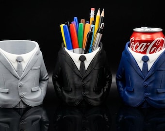 Botes de almacenamiento para trajes impresos en 3D: organizador de escritorio original y soporte para latas novedoso.