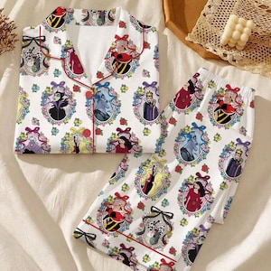 Conjunto de pijama de cetim dos vilões da Disney, camisa e shorts da Rainha Má Malévola e Jafar, pijama com estampa de desenho animado por toda a peça, presente para fãs dos vilões da Disney imagem 5