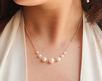 Collar moderno de perlas blancas / Collar llamativo de perlas de agua dulce de tamaño gradual / Collar de perlas para novias / Joyería nupcial para la novia