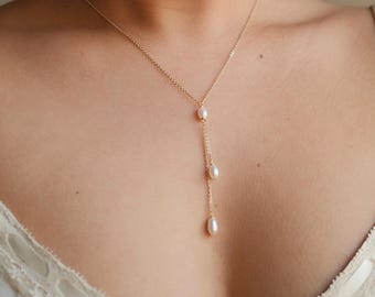 Delicate Pearl Drape Necklace, Y-Drop Lariat Pearl Necklace, Bridal Jewelry, Minimal Dangly Raindrop Necklace