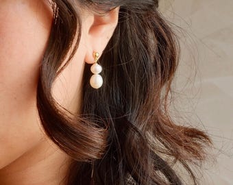 Minimal Pearl Stack Drop Stud Earrings, Ivory White Freshwater Pearls, Dangly Stud Earrings, Gifts for Women