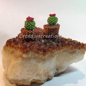 Beading tutorial miniature potted cactus, plant image 2